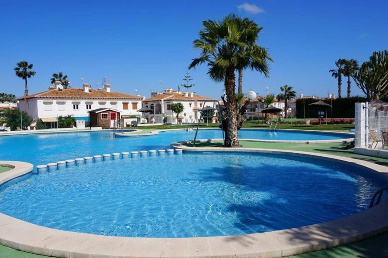 Costa Blanca Bungalow Lago jardin frente piscina 4 personas Torrevieja Esterno foto